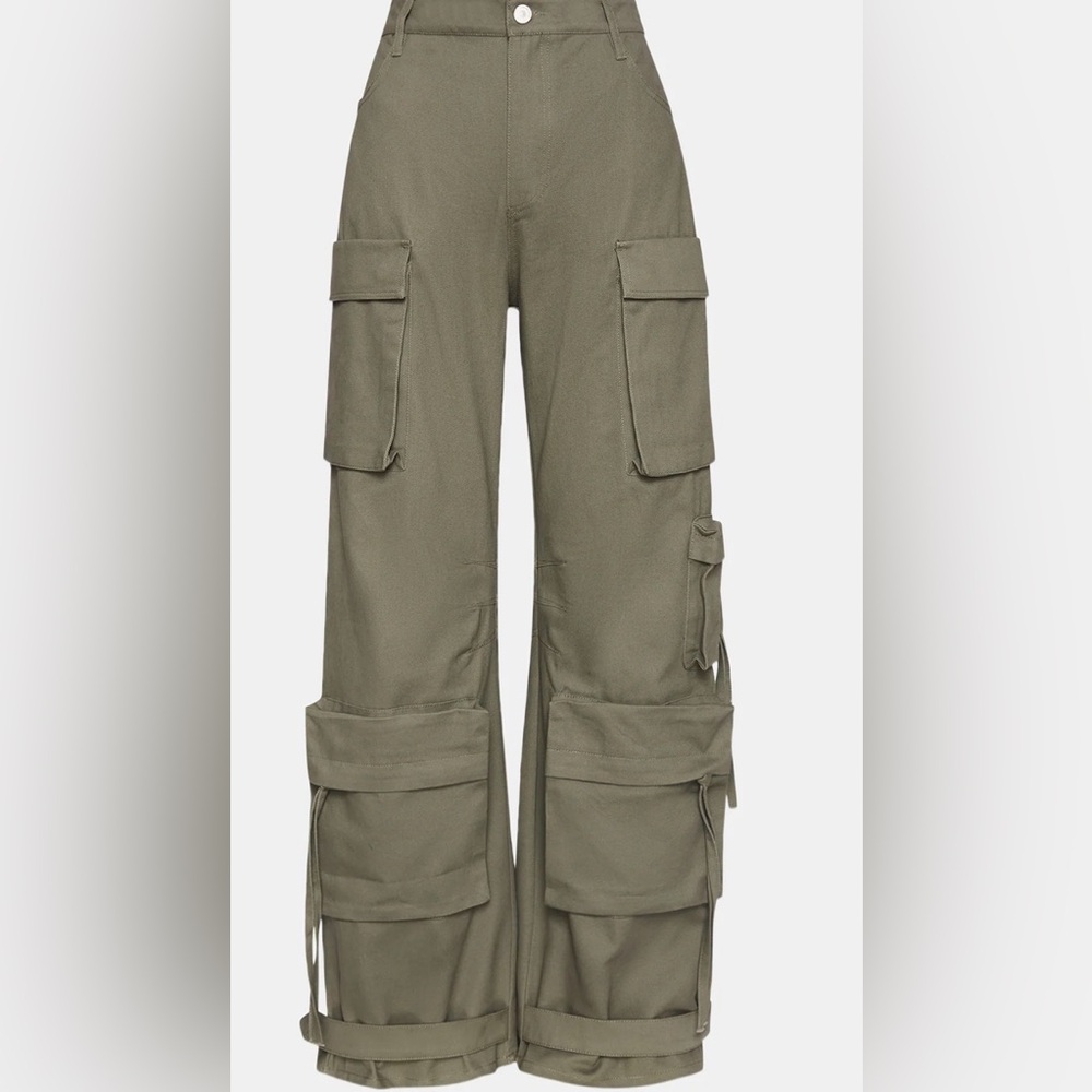 NWT - Steve Madden DUO Cargo Pant in Olive
